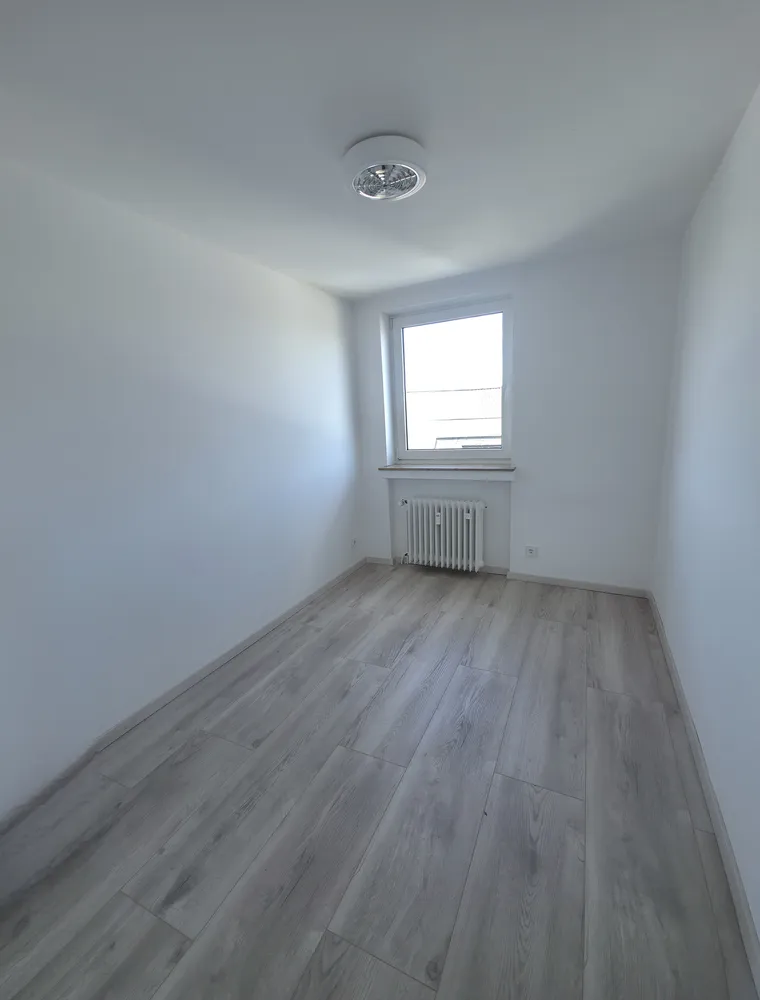 4 Zimmer Wohnung mit 118 m² in Düsseldorf – Bild 3