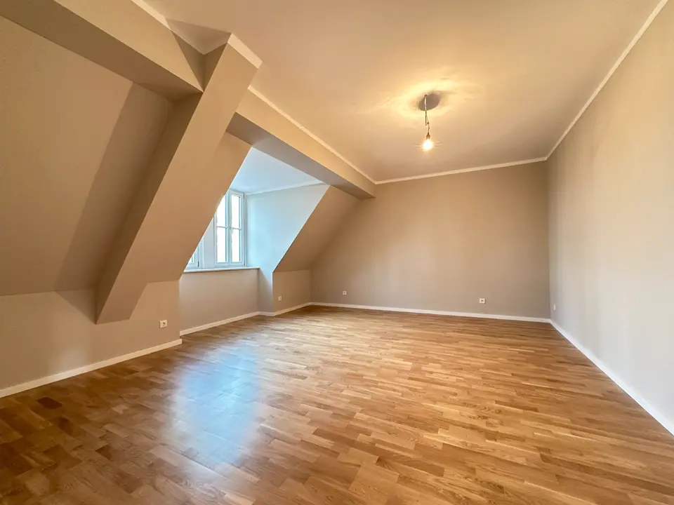 4 Zimmer Wohnung mit 112 m² in Merseburg – Bild 2