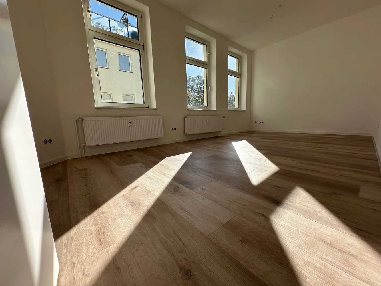 4 Zimmer Wohnung mit 134 m² in Magdeburg – Bild 1