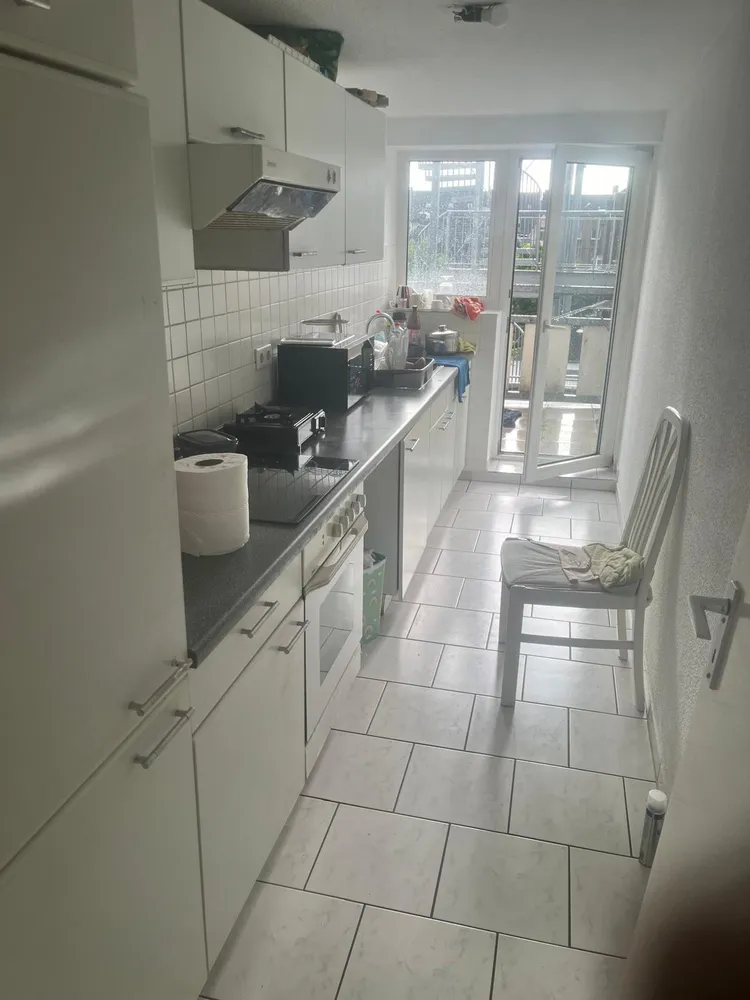 2 Zimmer Wohnung mit 72 m² in Düsseldorf – Bild 2