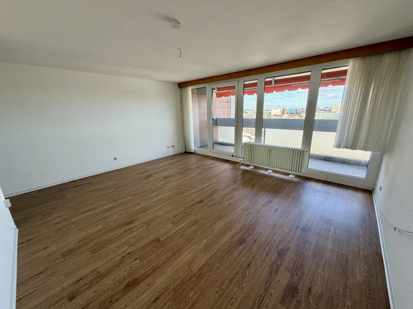 3 Zimmer Wohnung mit 87 m² in Karlsruhe – Bild 2