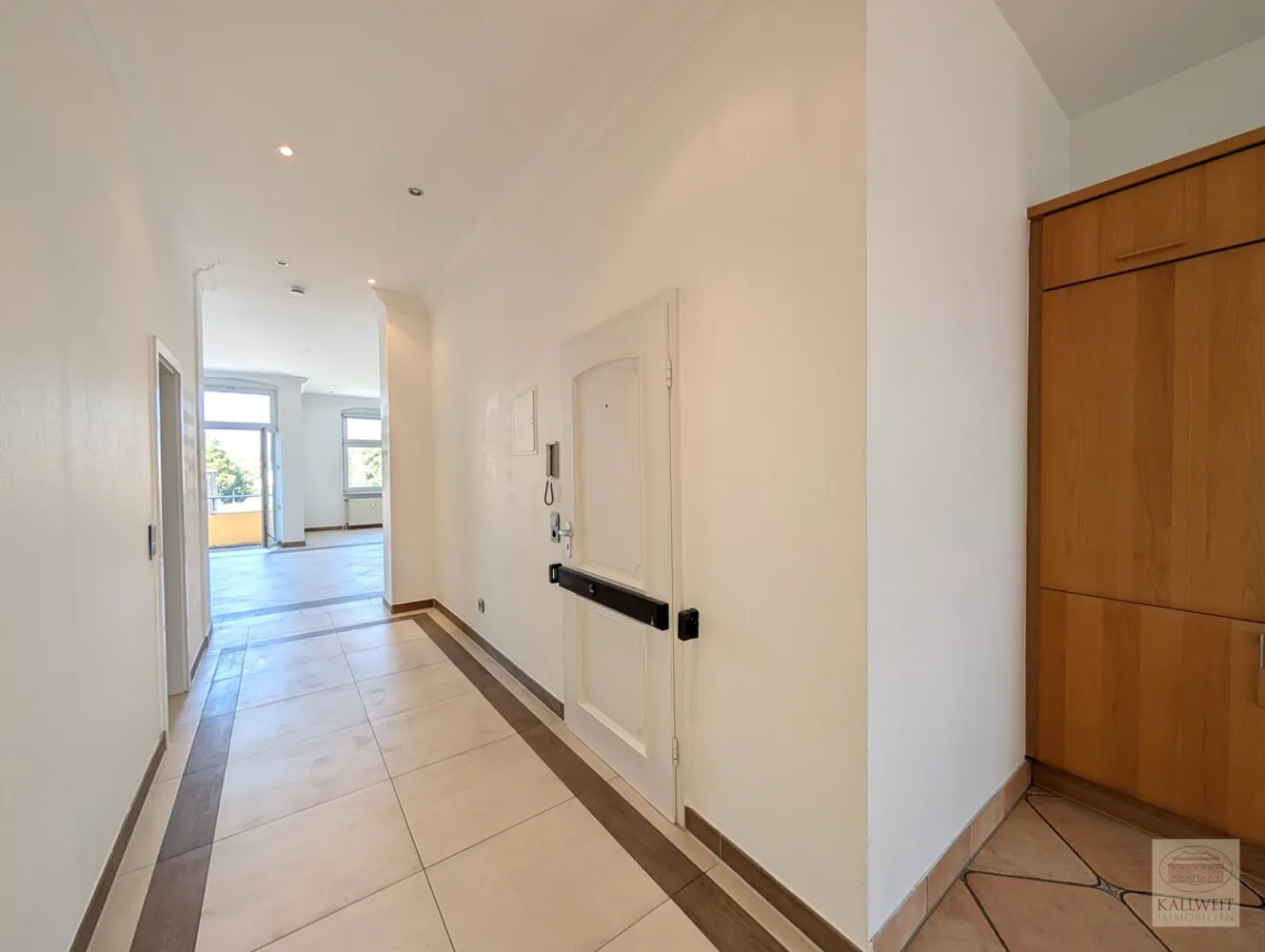 2 Zimmer Wohnung mit 80 m² in Düsseldorf – Bild 11