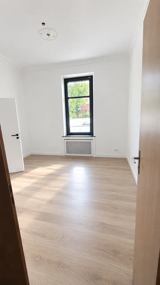 2 room apartment with 100 m² in Mülheim an der Ruhr – Photo 3