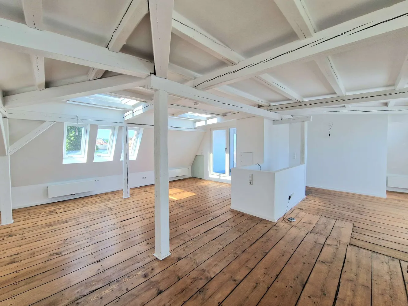 5 Zimmer Wohnung mit 134 m² in Stuttgart – Bild 2