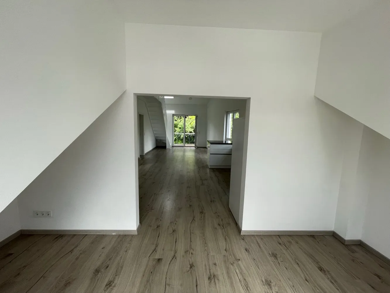 3 Zimmer Wohnung mit 72 m² in Wiesbaden – Bild 3