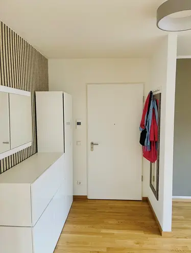 4 Zimmer Wohnung mit 130 m² in Köln – Bild 2