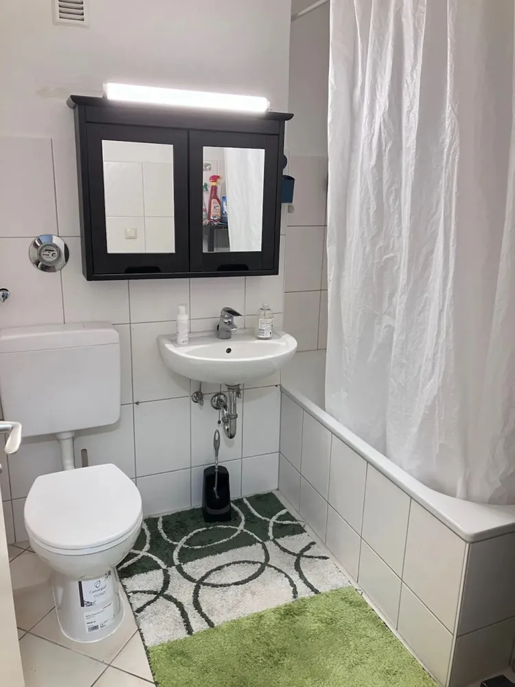 WG-Zimmer mit 9 m² in München – Bild 2