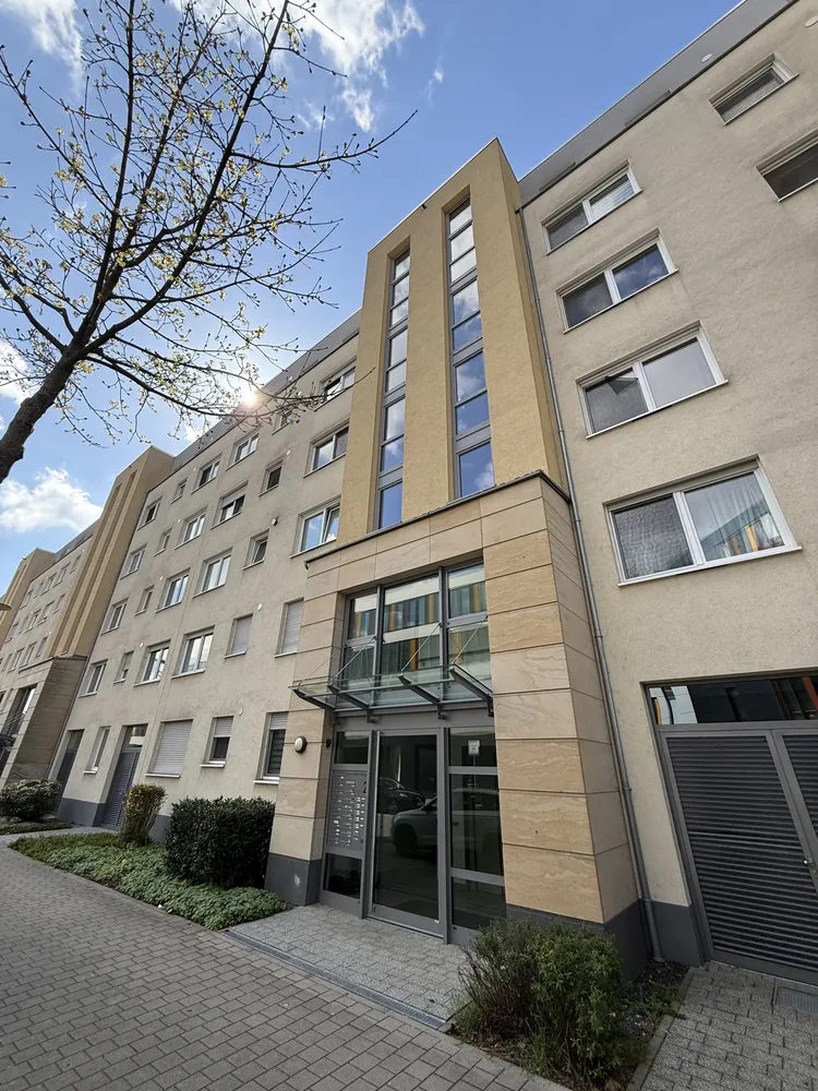 2 Zimmer Wohnung mit 96 m² in Mannheim – Bild 2
