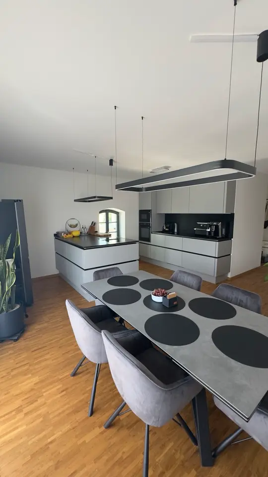 4 Zimmer Wohnung mit 128 m² in Halle (Saale) – Bild 2