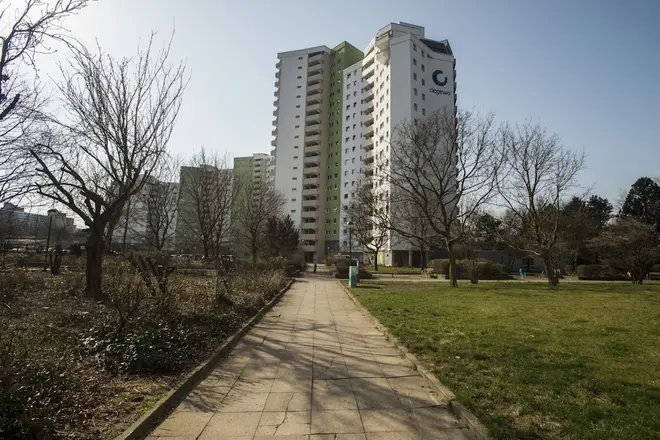 4 Zimmer Wohnung mit 96 m² in Berlin – Bild 2