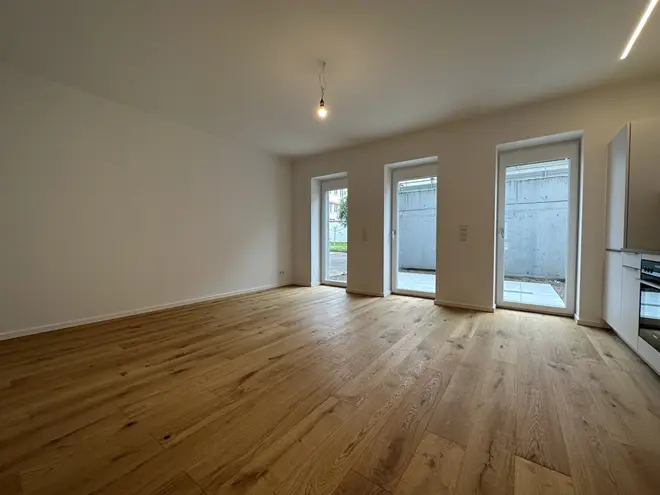 2 Zimmer Wohnung mit 105 m² in Stuttgart – Bild 2