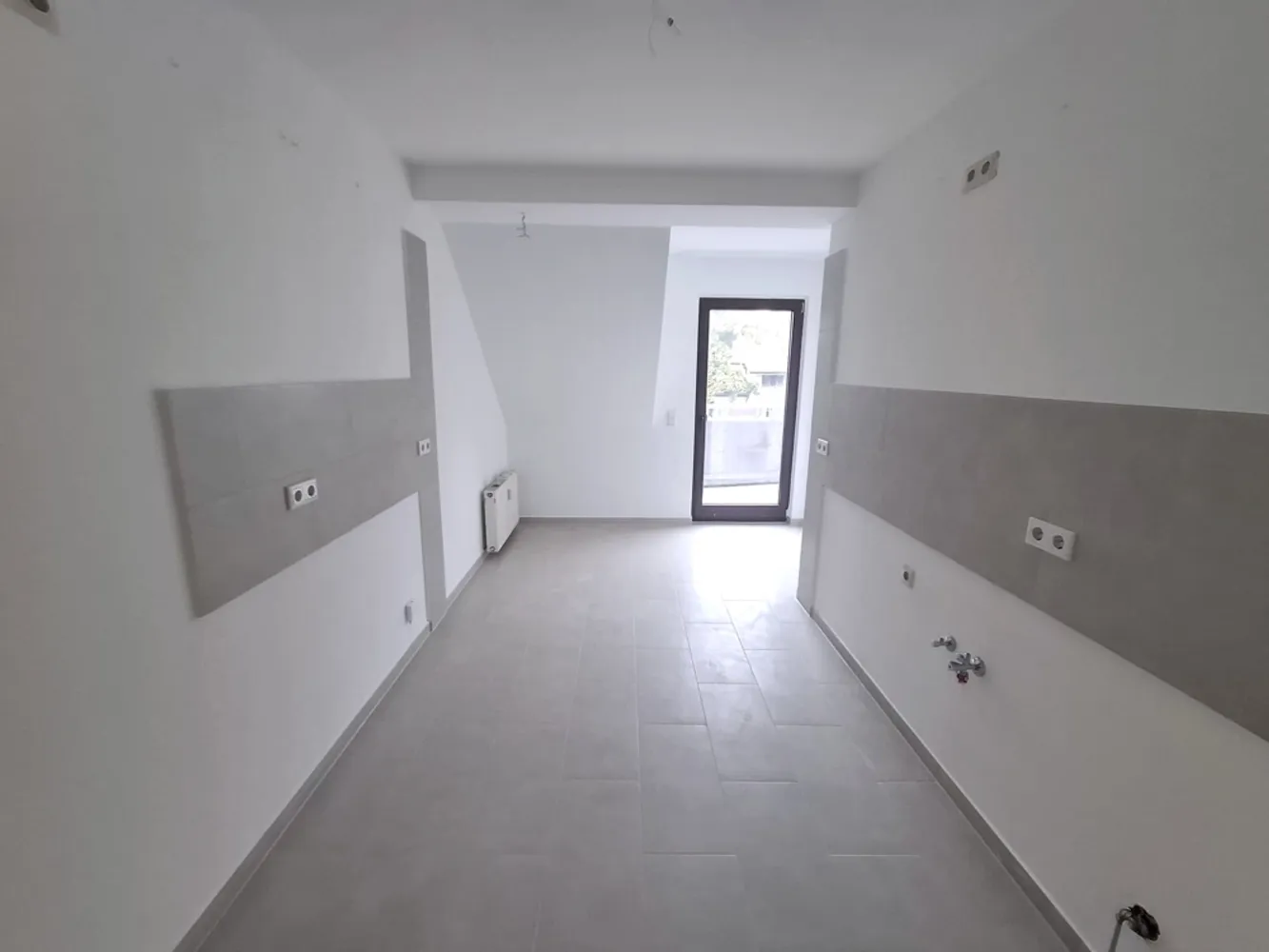 6 Zimmer Wohnung mit 121 m² in Halle (Saale) – Bild 12