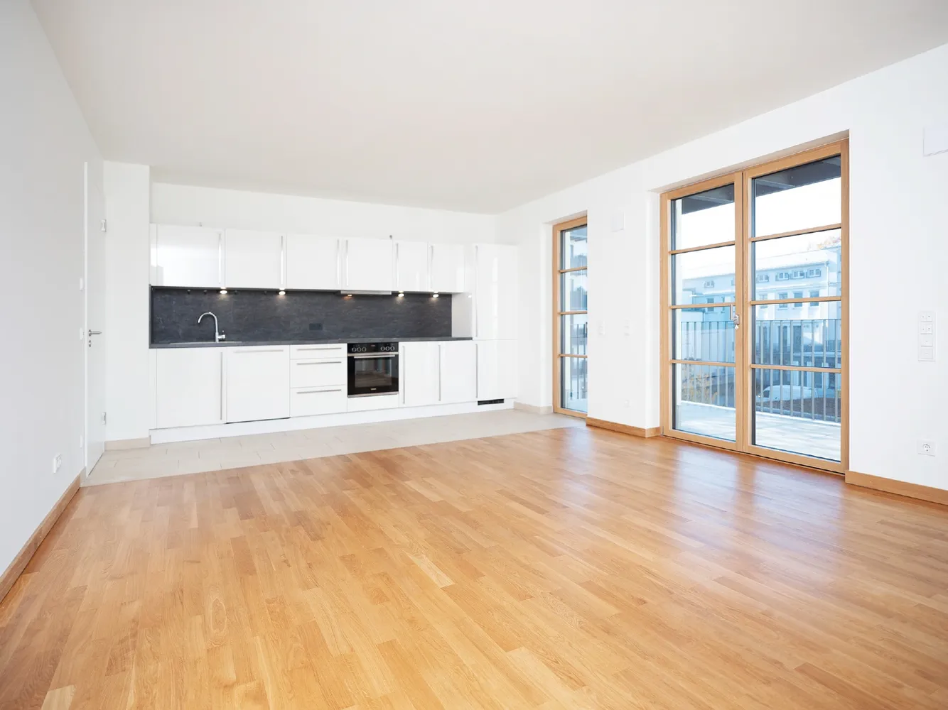 4 Zimmer Wohnung mit 108 m² in München – Bild 1