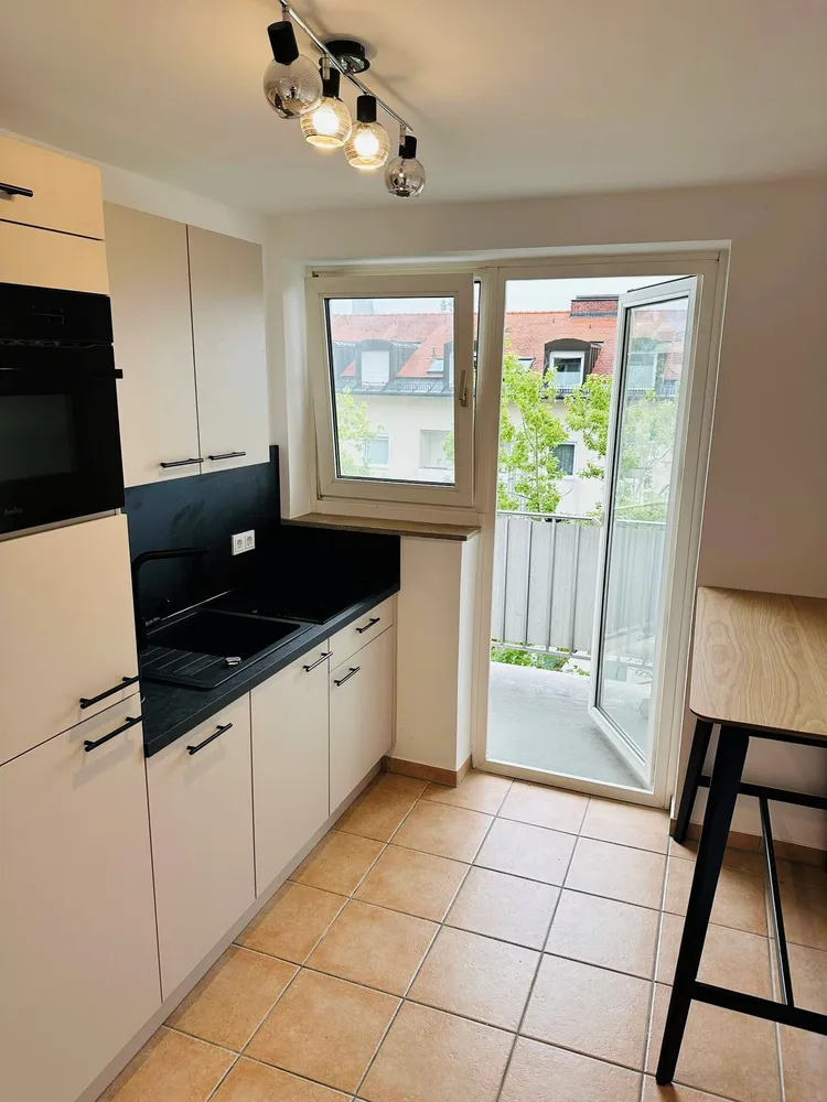 3 room apartment with 90 m² in Munich – Photo 4