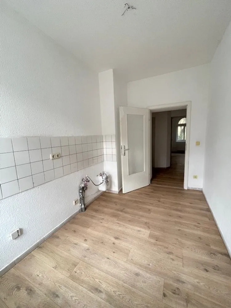4 Zimmer Wohnung mit 88 m² in Halle (Saale) – Bild 4