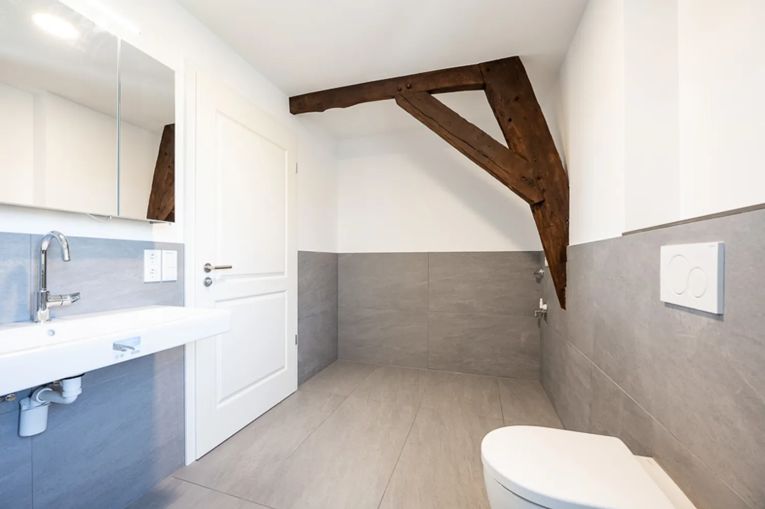 4 Zimmer Wohnung mit 120 m² in Krefeld – Bild 3