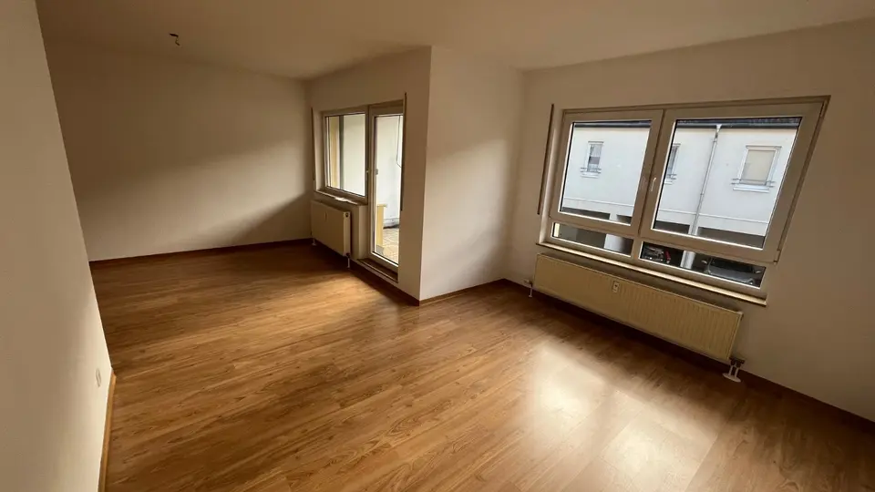 2 Zimmer Wohnung mit 60 m² in Werdau – Bild 2