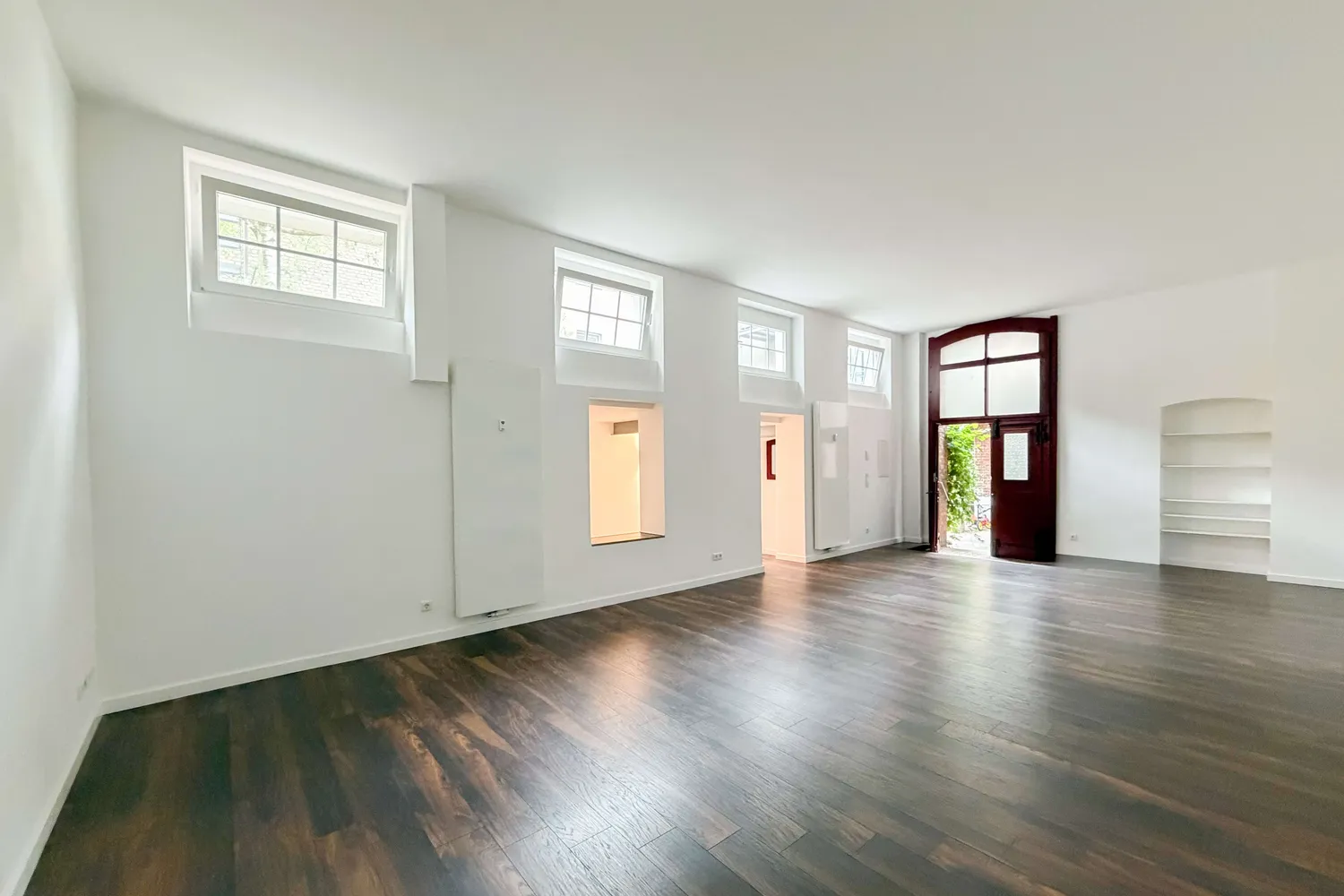 2 Zimmer Wohnung mit 100 m² in Düsseldorf – Bild 1