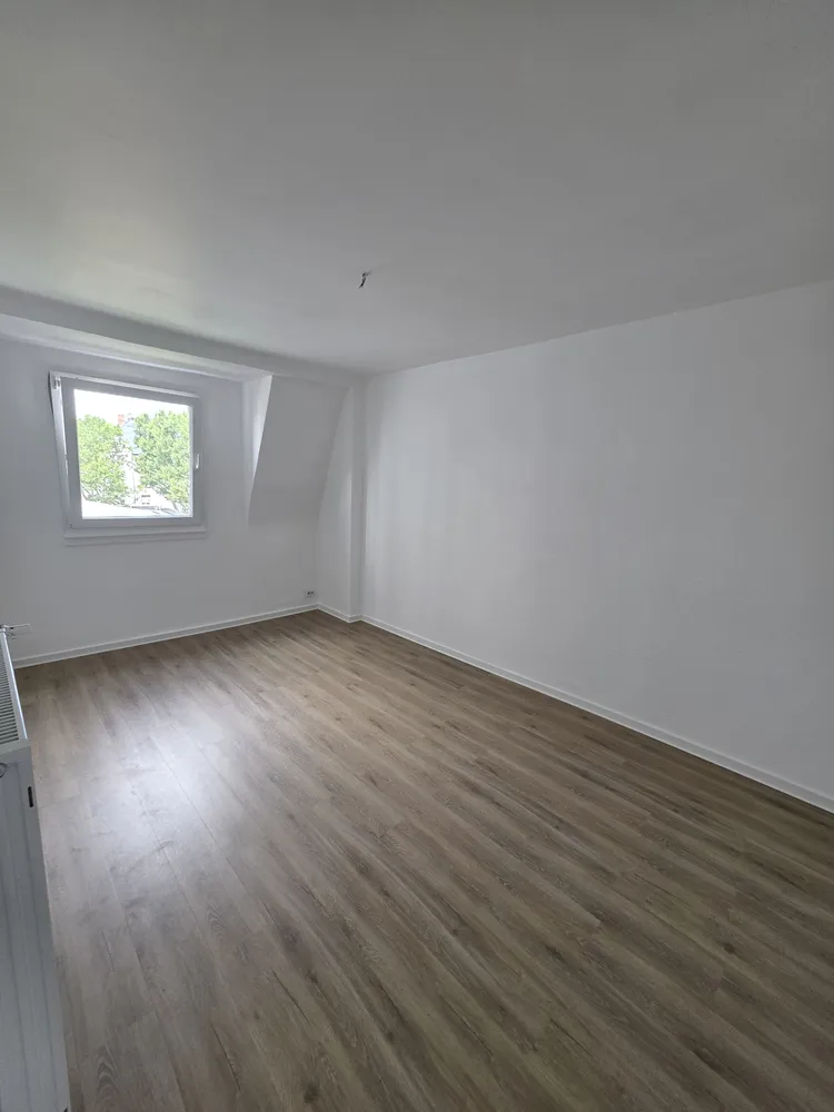 5 Zimmer Wohnung mit 105 m² in Frankfurt am Main – Bild 5