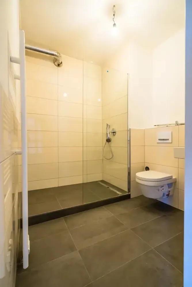 3 Zimmer Wohnung mit 77 m² in Wiesbaden – Bild 2