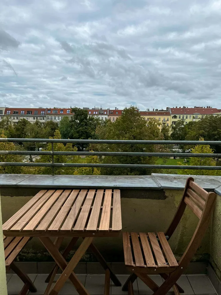 Shared room with 20 m² in Berlin – Photo 1