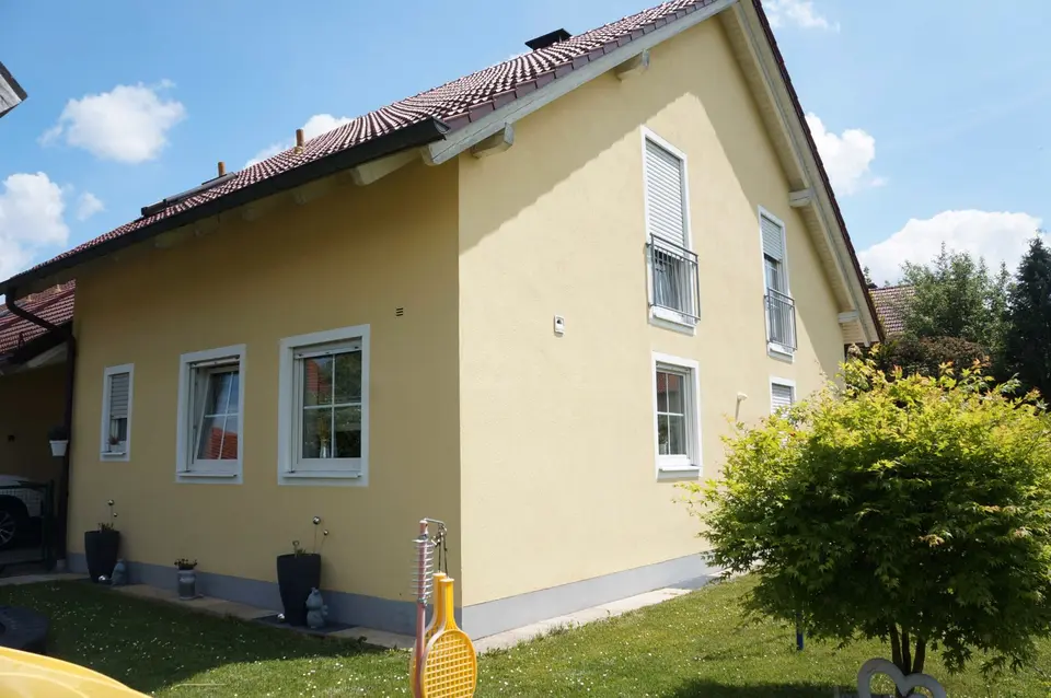 9 Zimmer Haus mit 156 m² in Straubing – Bild 2