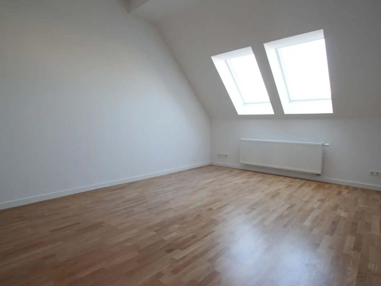 6 Zimmer Wohnung mit 227 m² in Berlin – Bild 12