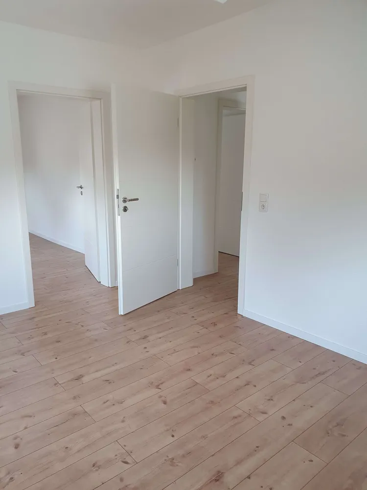 150 Zimmer Wohnung mit 55 m² in Ludwigshafen am Rhein – Bild 5