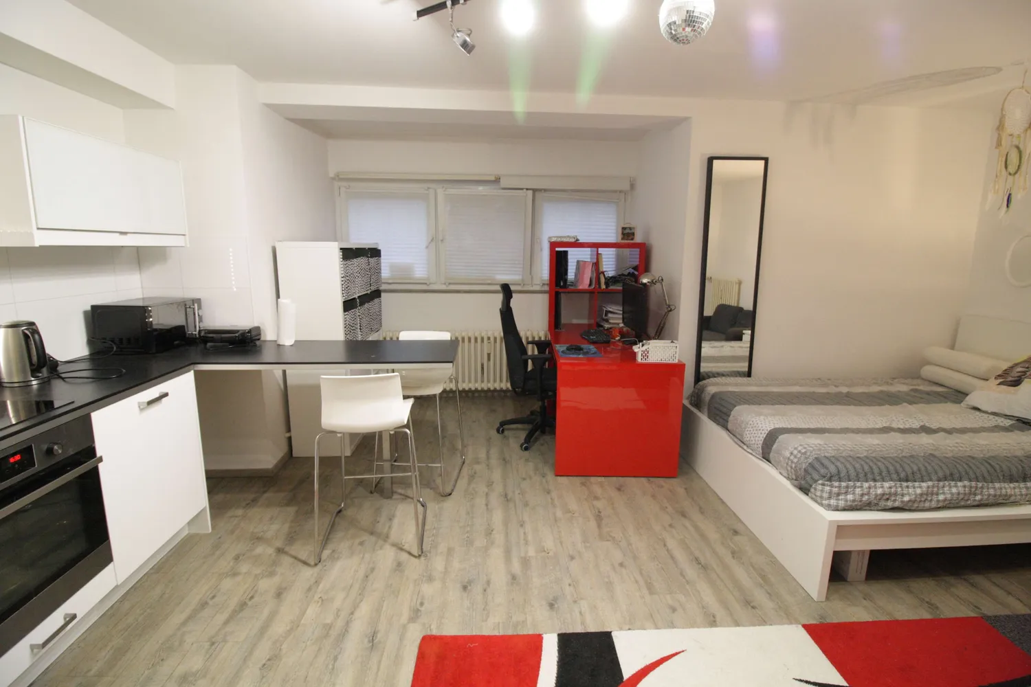 1 Zimmer Wohnung mit 25 m² in Köln – Bild 3
