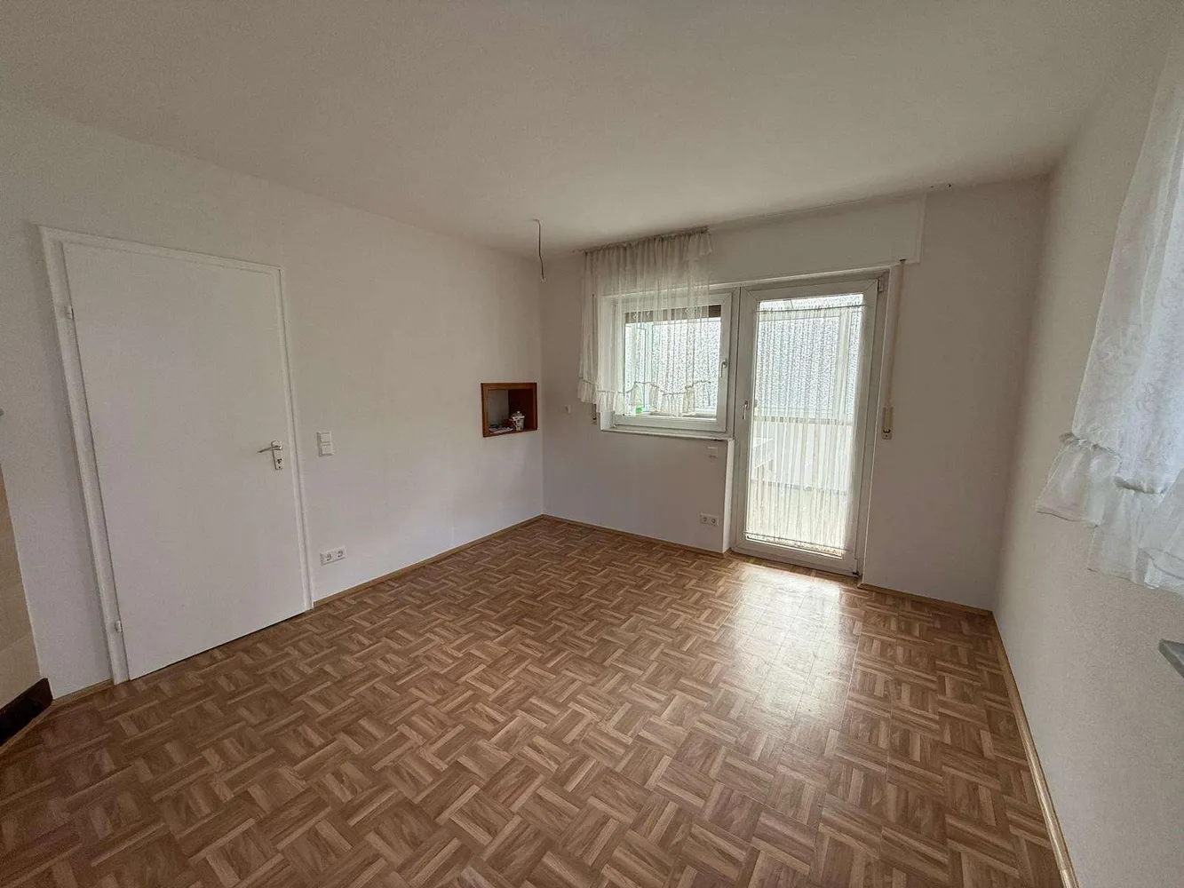 5 Zimmer Haus mit 130 m² in Karlsruhe – Bild 2