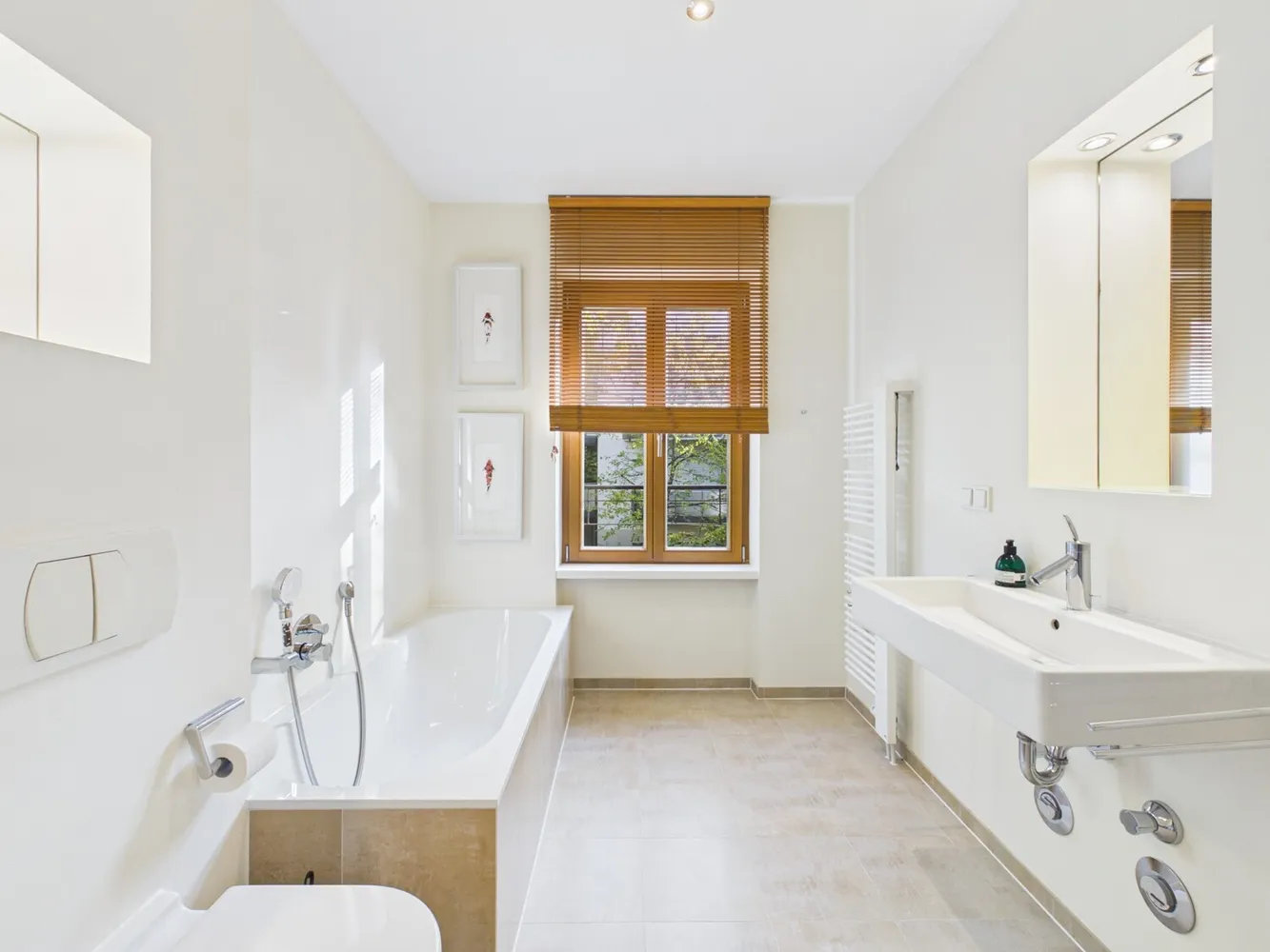 3 Zimmer Wohnung mit 115 m² in Wiesbaden – Bild 2