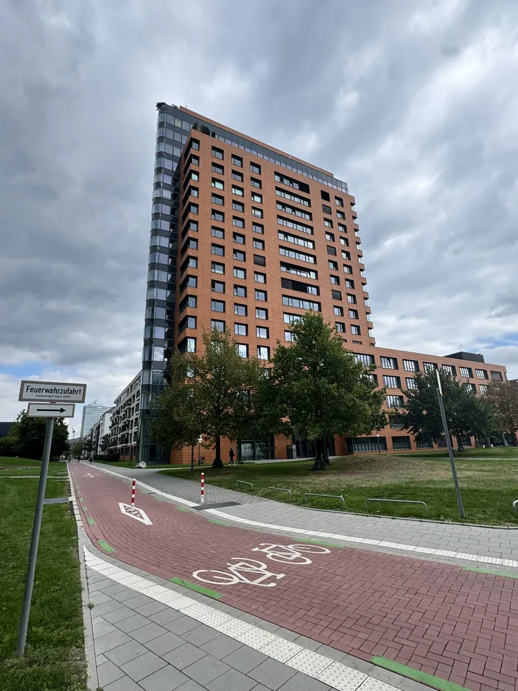 2 Zimmer Wohnung mit 58 m² in Düsseldorf – Bild 1