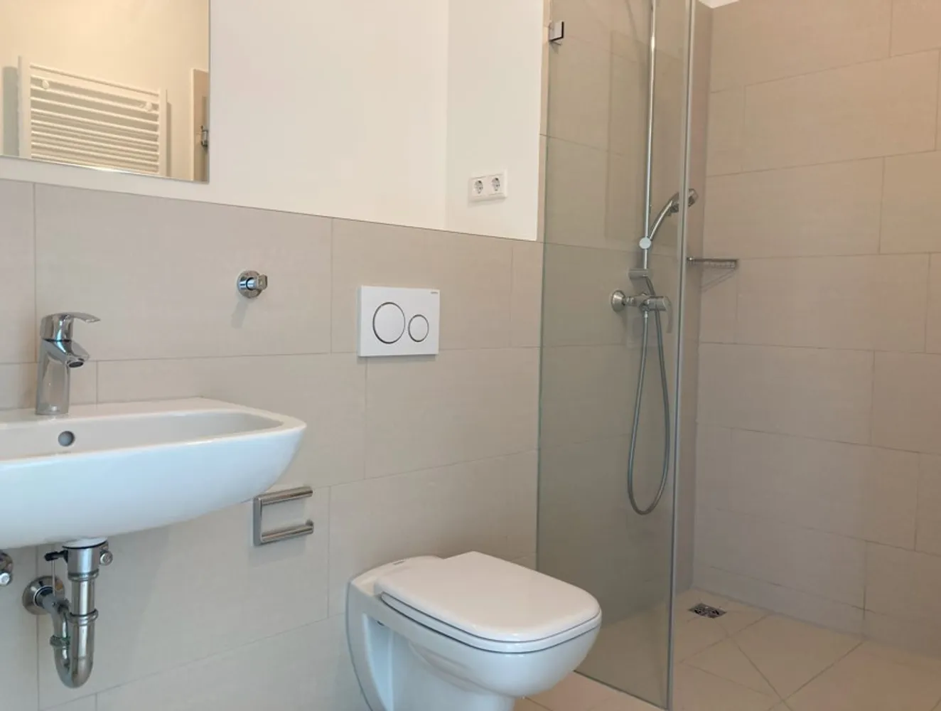 3 Zimmer Wohnung mit 93 m² in Hannover – Bild 2
