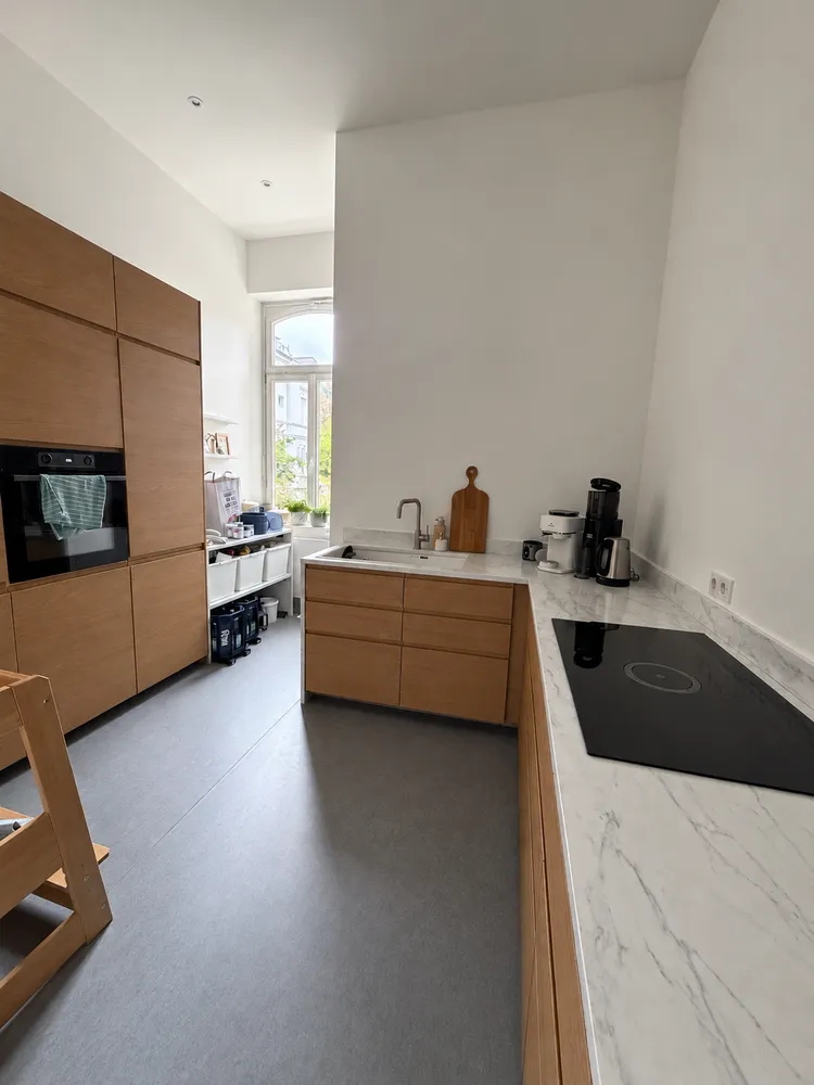 4 Zimmer Wohnung mit 150 m² in Wiesbaden – Bild 3