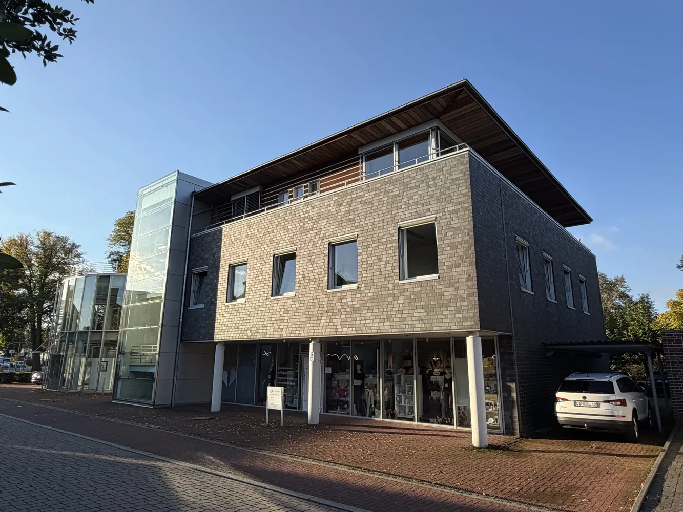 5 Zimmer Wohnung mit 158 m² in Wesel – Bild 1