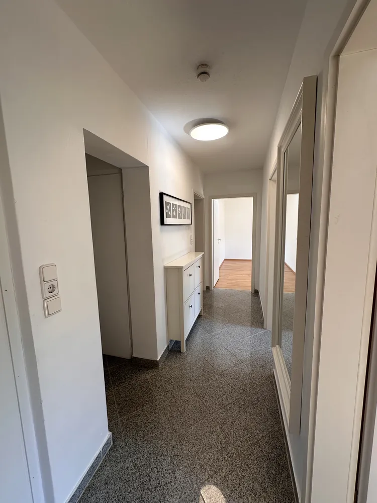 3 Zimmer Wohnung mit 67 m² in Nürnberg – Bild 2