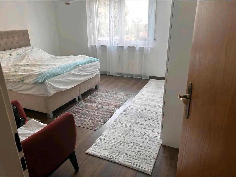 4 Zimmer Wohnung mit 130 m² in Marburg – Bild 1