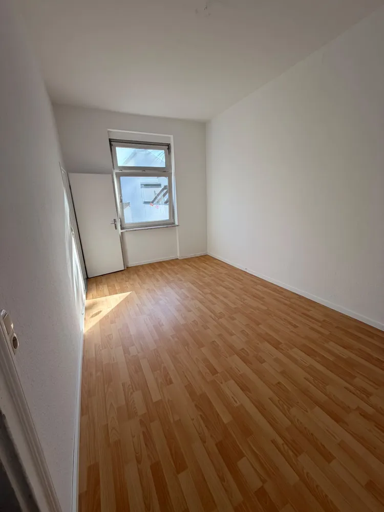 3 room apartment with 66 m² in Neu-Isenburg – Photo 3