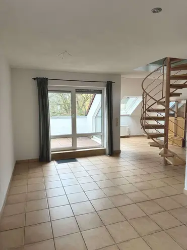 4 Zimmer Wohnung mit 97 m² in Wiesbaden – Bild 8