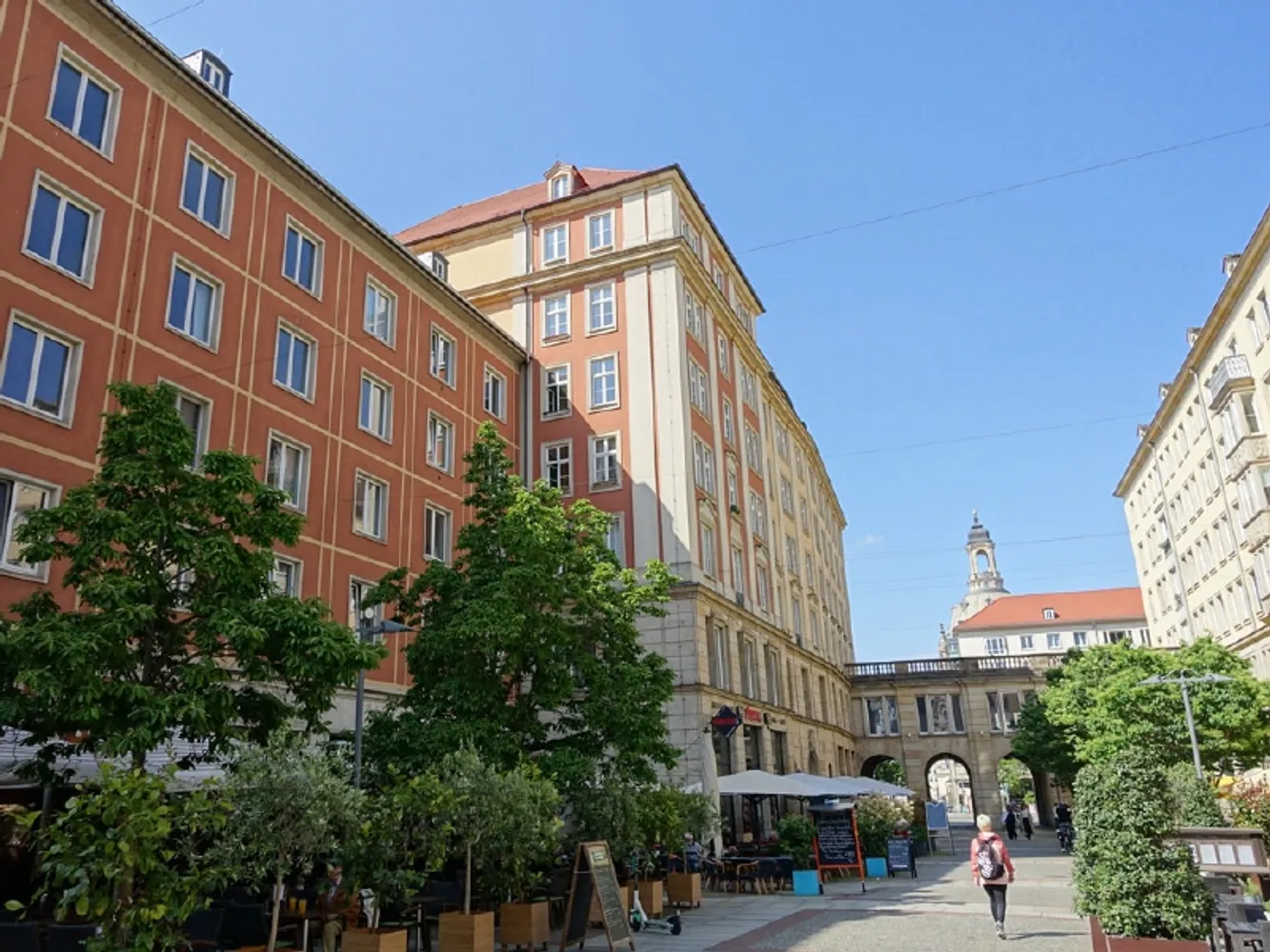 2 Zimmer Wohnung mit 60 m² in Dresden – Bild 1