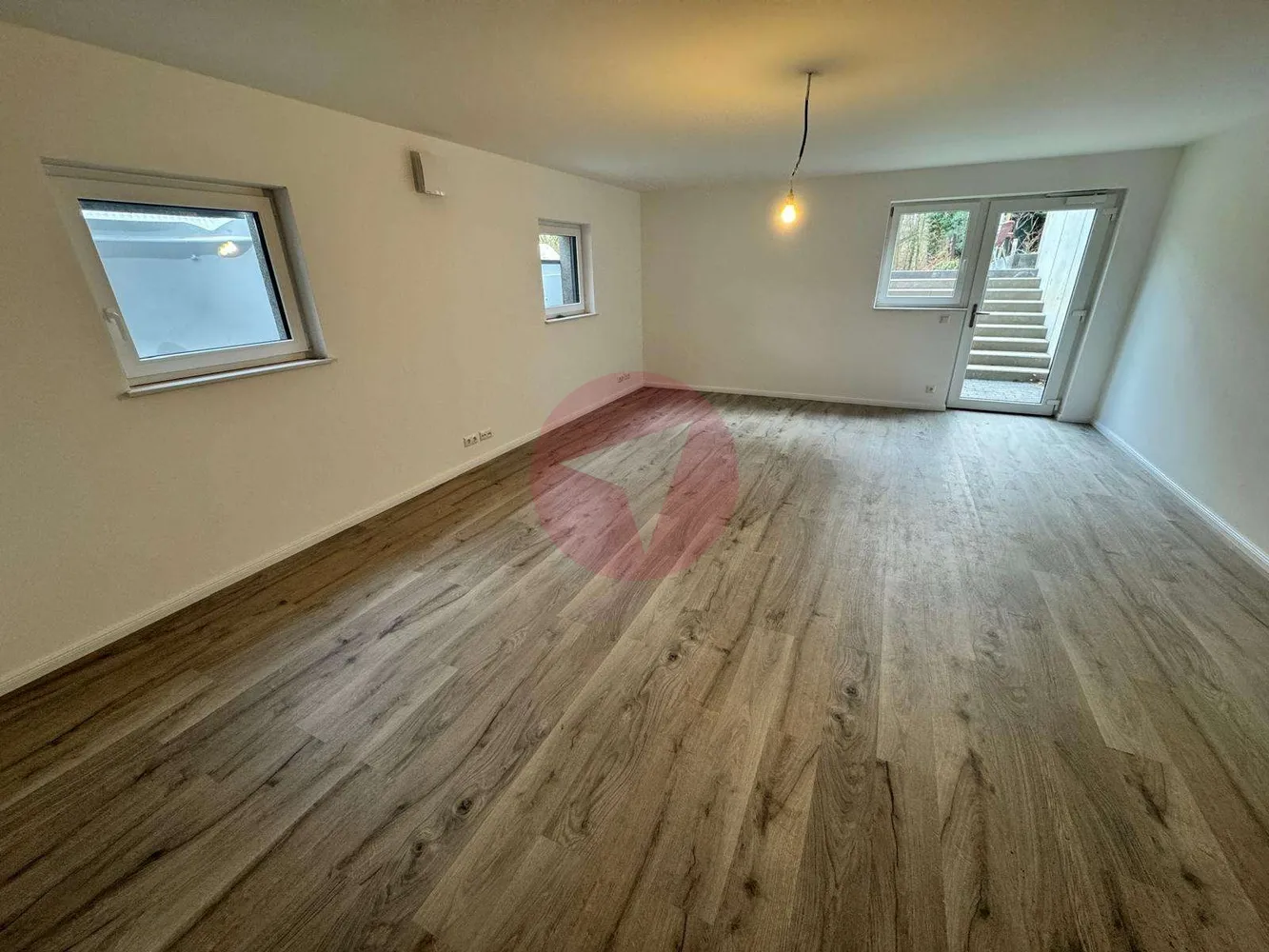 7 Zimmer Wohnung mit 193 m² in Hamburg – Bild 9