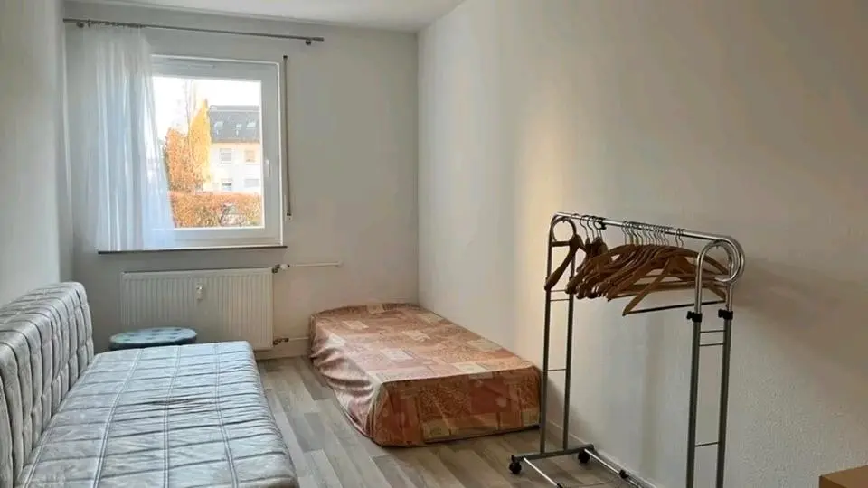WG-Zimmer mit 80 m² in Dietzenbach – Bild 2