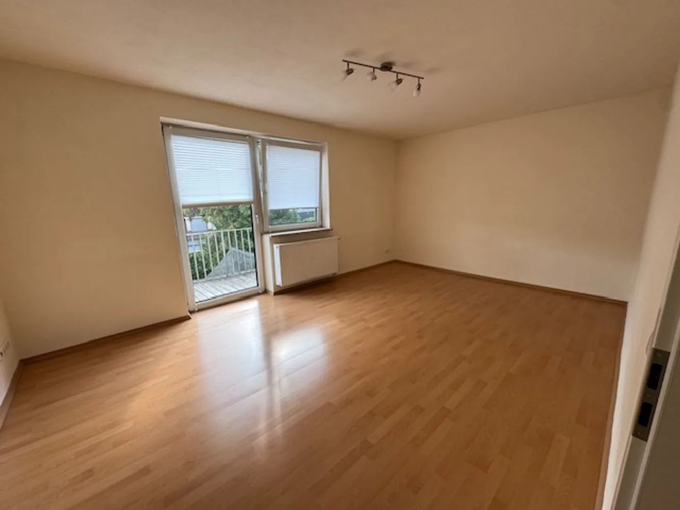 3 Zimmer Wohnung mit 80 m² in Weiden in der Oberpfalz – Bild 1