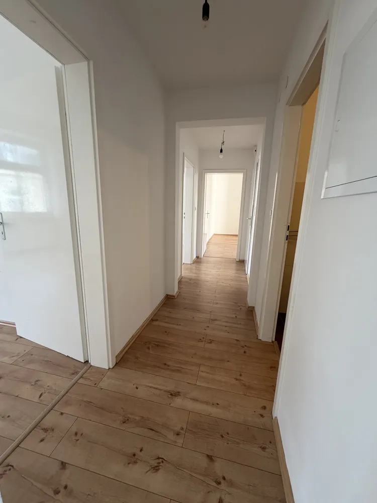 4 Zimmer Wohnung mit 84 m² in Wuppertal – Bild 2