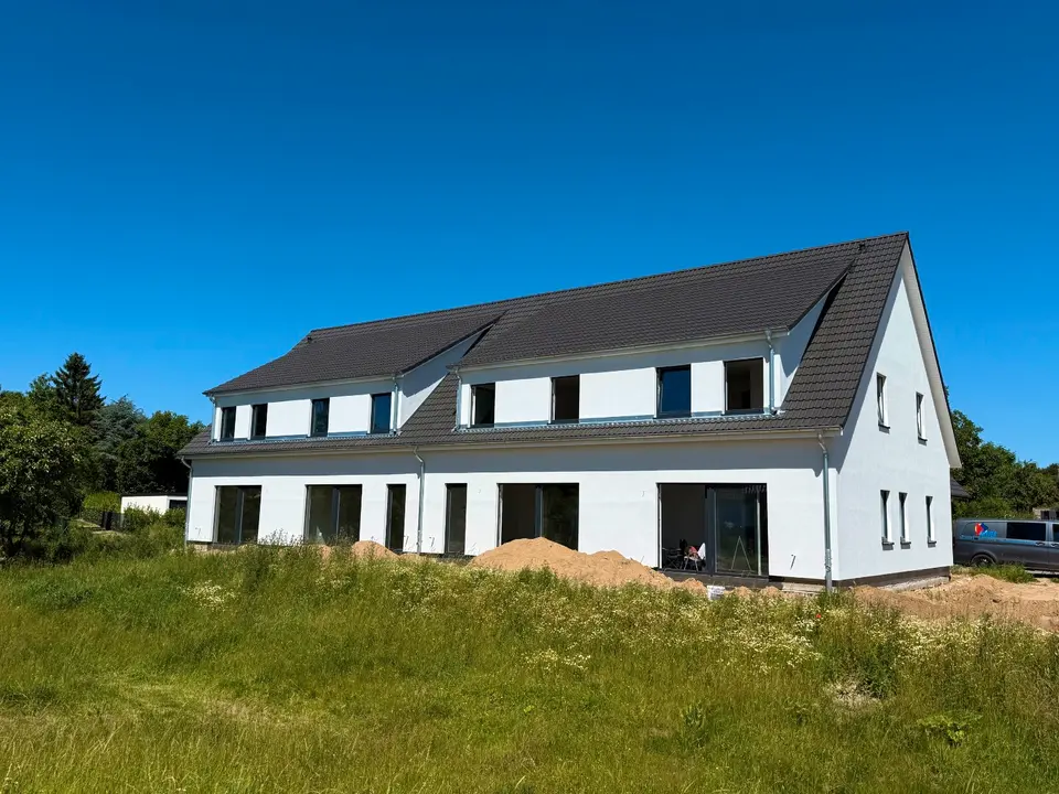 4 Zimmer Haus mit 123 m² in Rostock – Bild 1