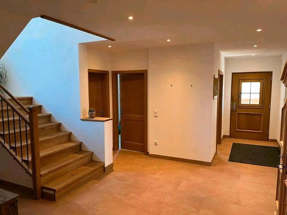6 Zimmer Wohnung mit 218 m² in Weilheim in Oberbayern – Bild 4