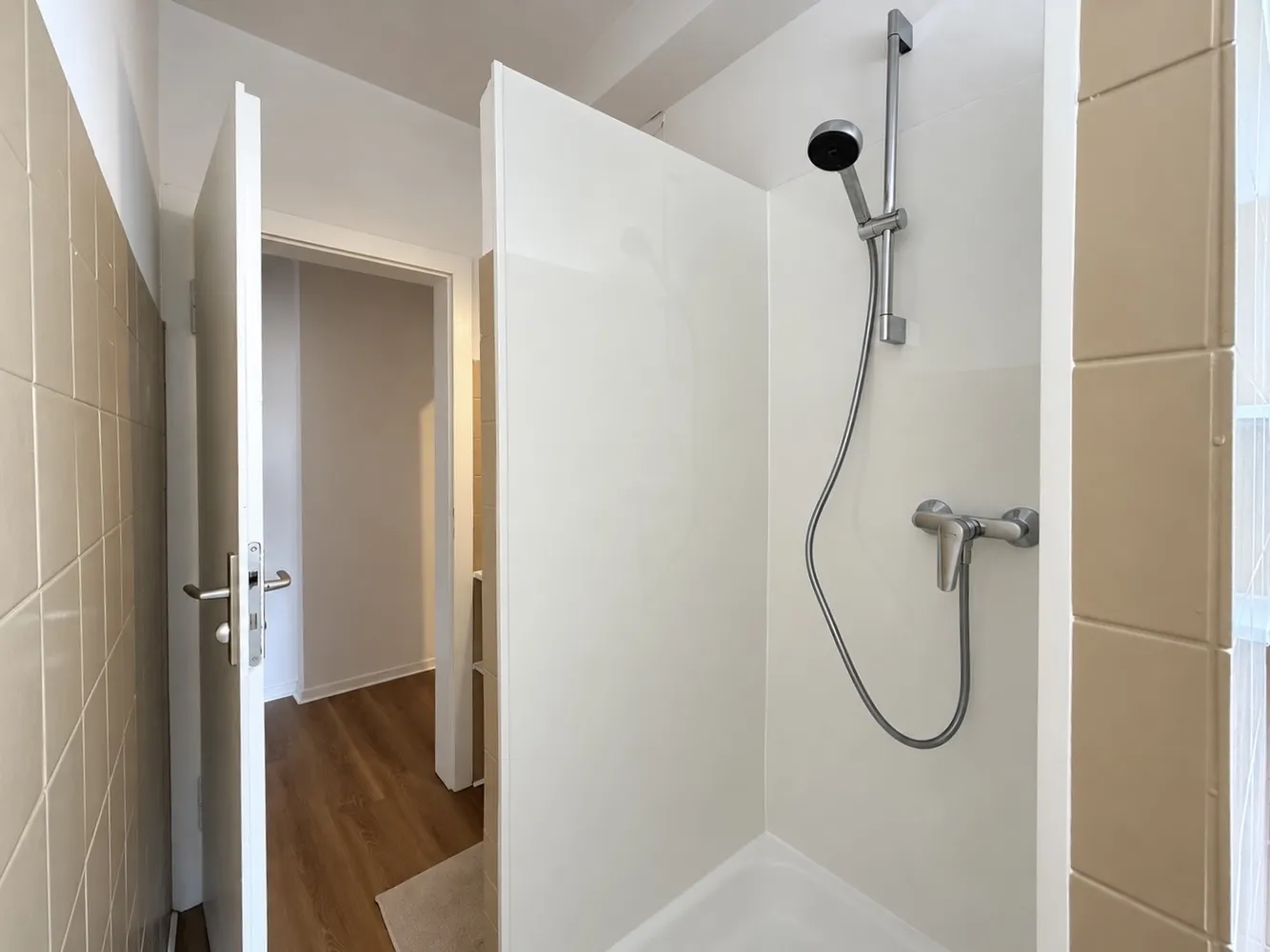 1 Zimmer Wohnung mit 50 m² in Köln – Bild 3