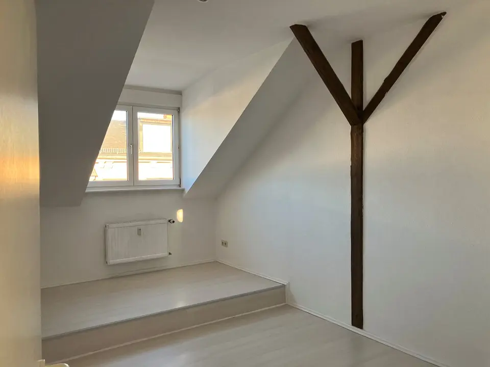 3 Zimmer Wohnung mit 97 m² in Gera – Bild 2