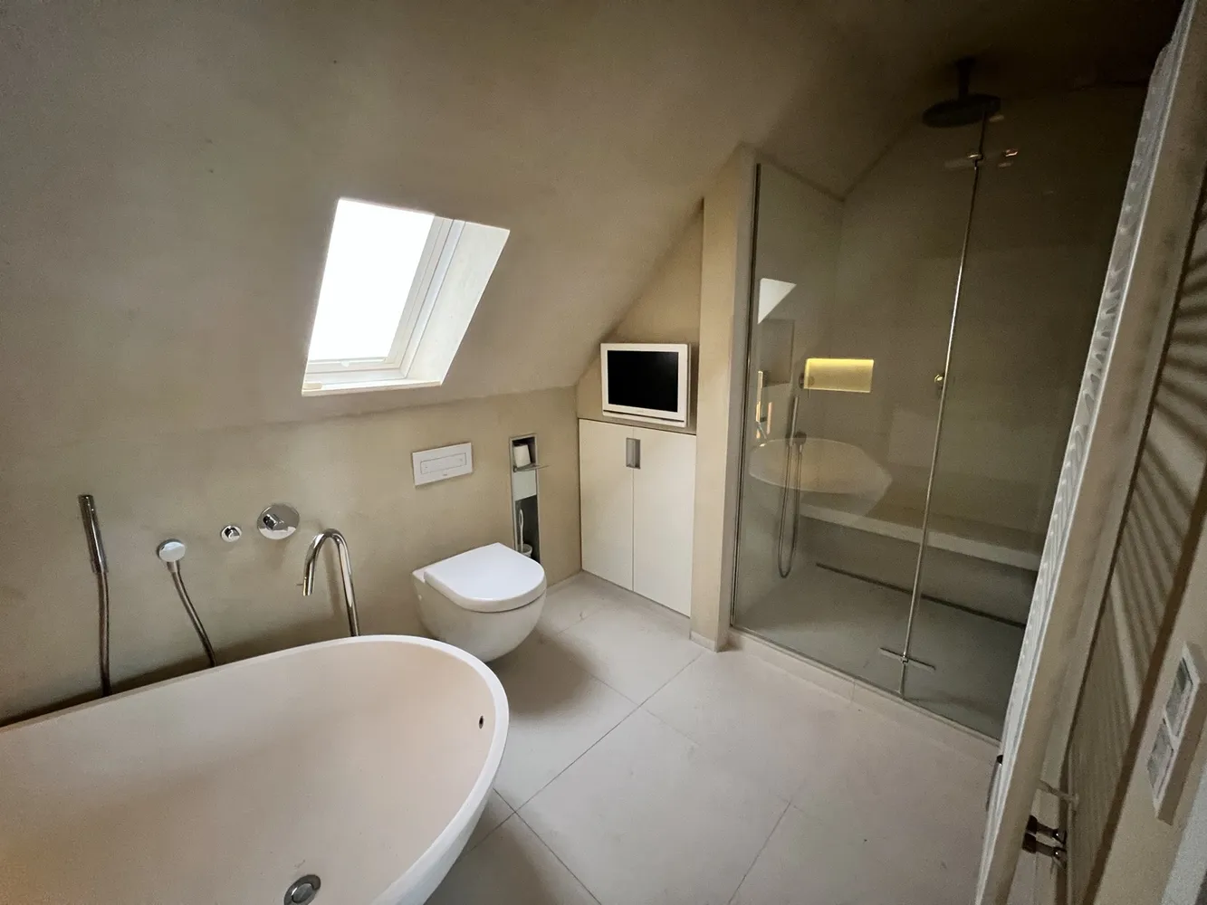 3 Zimmer Wohnung mit 131 m² in Köln – Bild 3