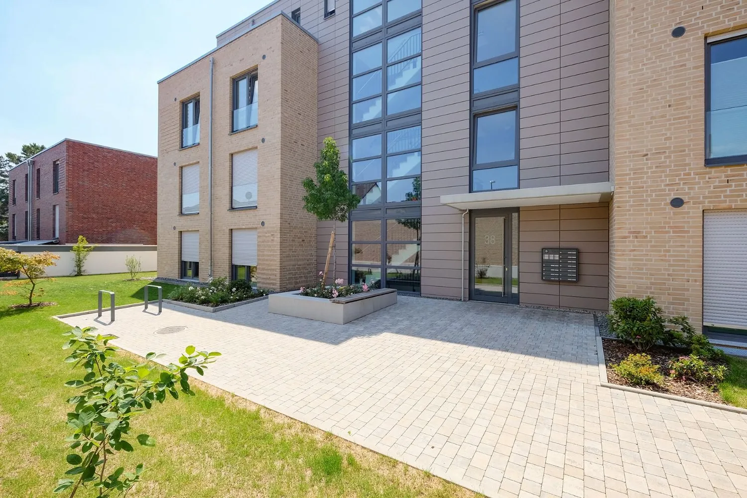 2 Zimmer Wohnung mit 84 m² in Langenfeld – Bild 3